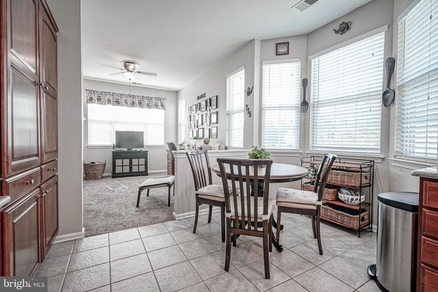 86 PELICAN PL, West Deptford, NJ 08086