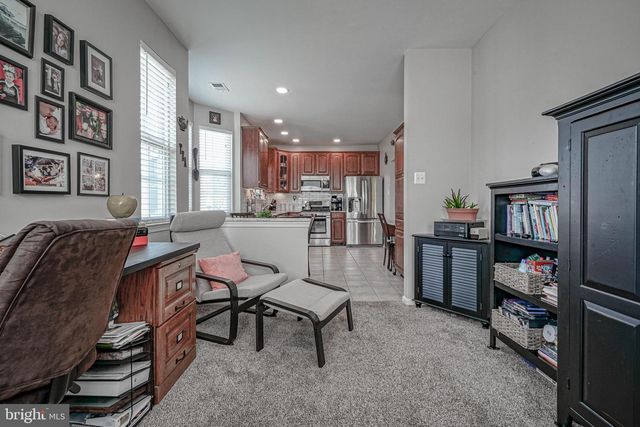 86 PELICAN PL, West Deptford, NJ 08086