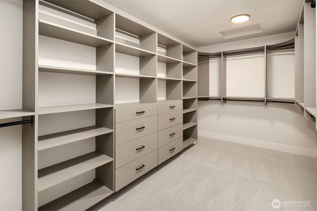 816 165th Avenue NE, Bellevue, WA 98008