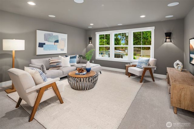 816 165th Avenue NE, Bellevue, WA 98008