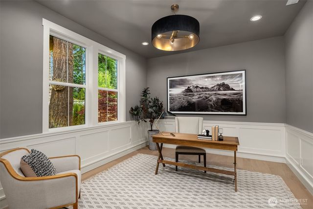 816 165th Avenue NE, Bellevue, WA 98008