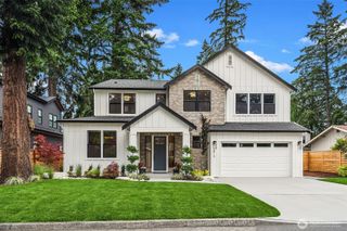 816 165th Avenue NE, Bellevue, WA 98008