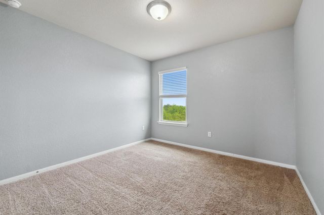 1008 Comal RUN, Hutto, TX 78634