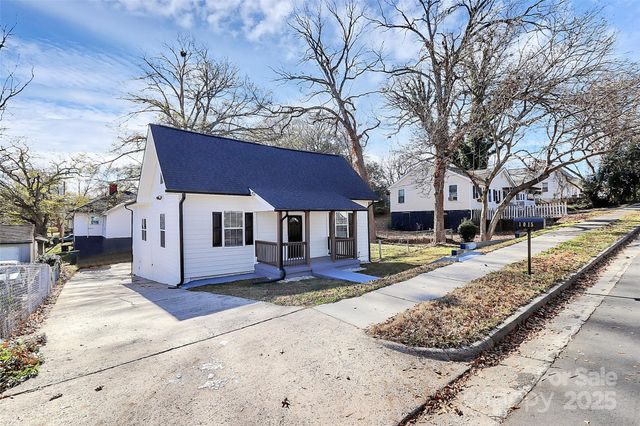 1015 W 4th Avenue, Gastonia, NC 28052