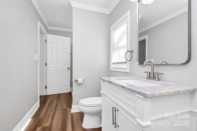 1015 W 4th Avenue, Gastonia, NC 28052