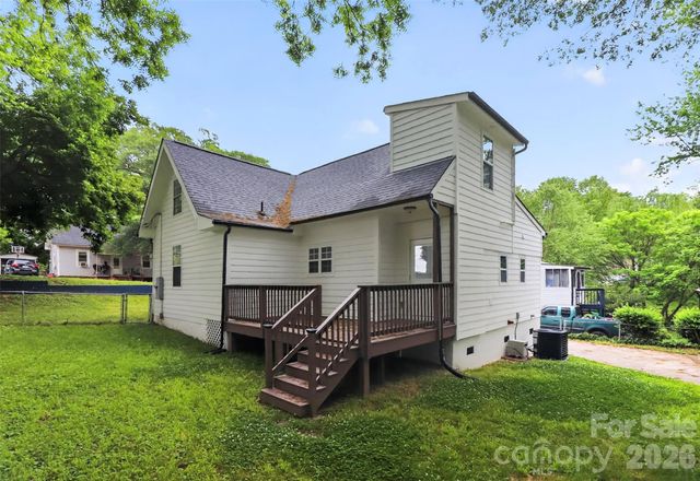 1015 W 4th Avenue, Gastonia, NC 28052