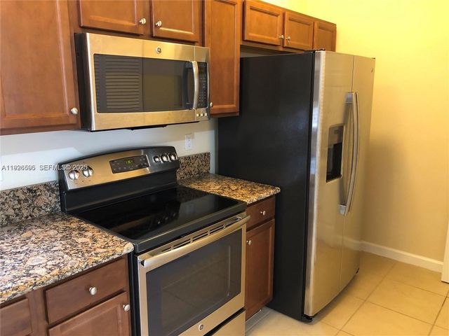 17127 SW 96th St Studio, Miami, FL 33196