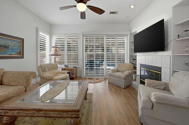 133 Vista Royale, Palm Desert, CA 92260