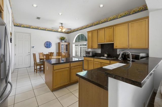 133 Vista Royale, Palm Desert, CA 92260