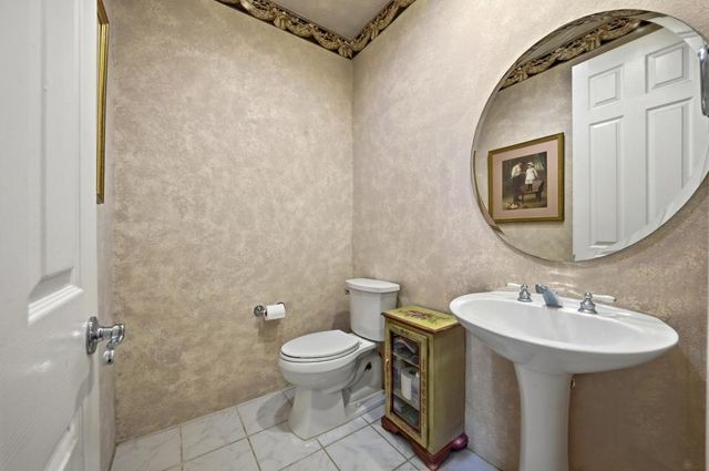 133 Vista Royale, Palm Desert, CA 92260