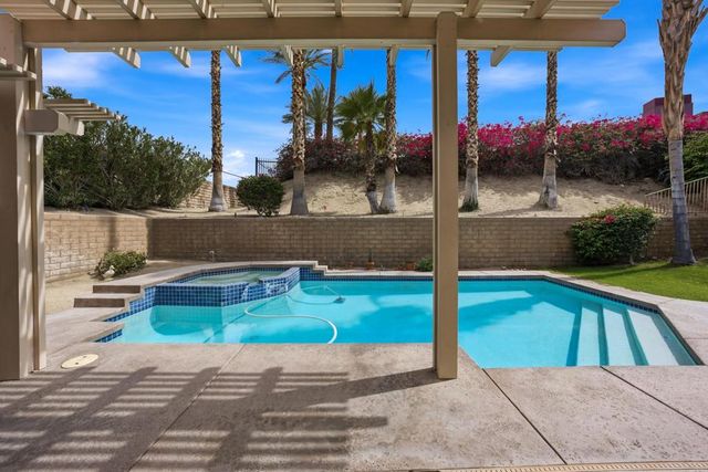 133 Vista Royale, Palm Desert, CA 92260