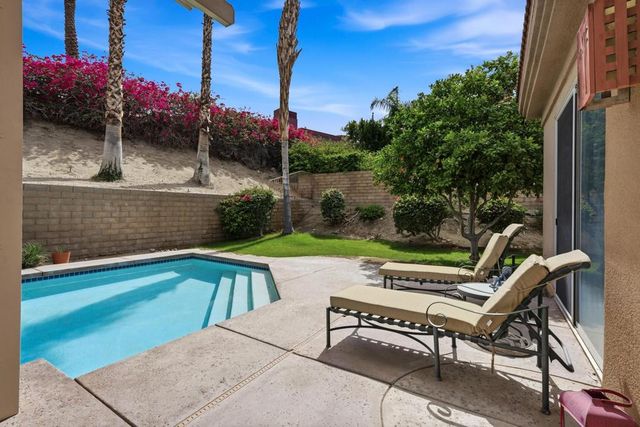 133 Vista Royale, Palm Desert, CA 92260