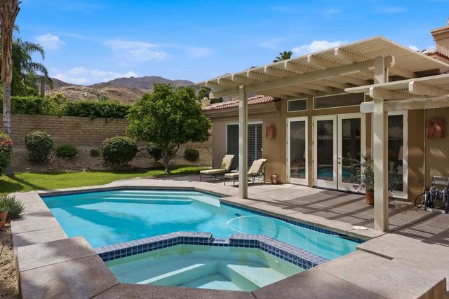 133 Vista Royale, Palm Desert, CA 92260