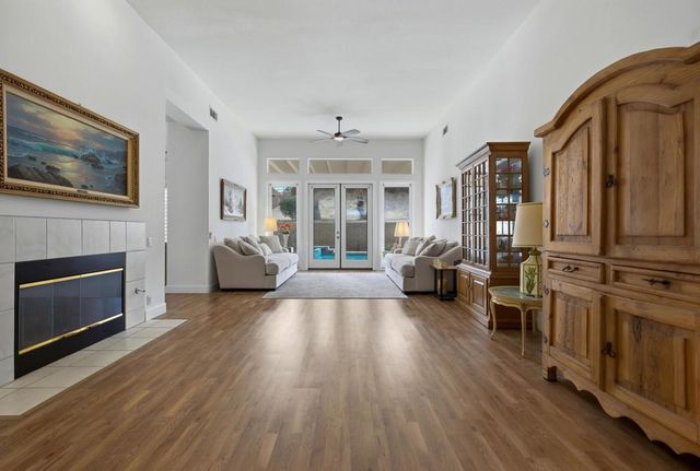 133 Vista Royale, Palm Desert, CA 92260