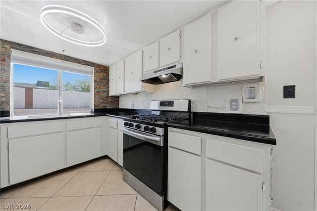 6811 Soldela Drive, Las Vegas, NV 89156