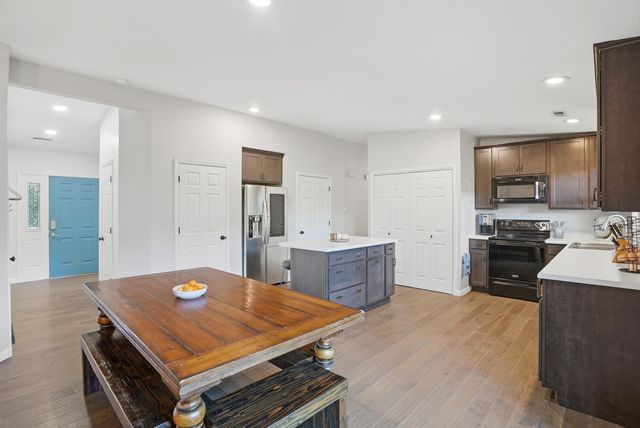 408 CEDAR LN, Columbia, MO 65201