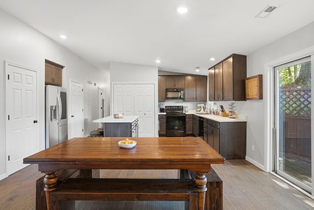 408 CEDAR LN, Columbia, MO 65201