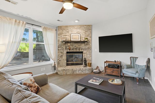 408 CEDAR LN, Columbia, MO 65201