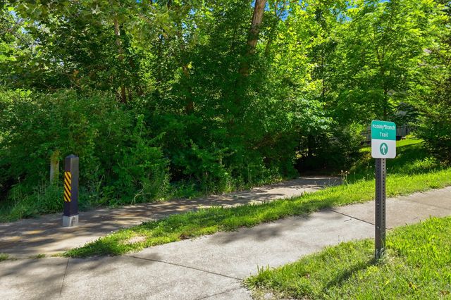 408 CEDAR LN, Columbia, MO 65201