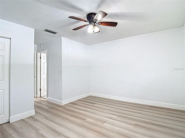 6344 NEWTOWN CIRCLE B2, Tampa, FL 33615