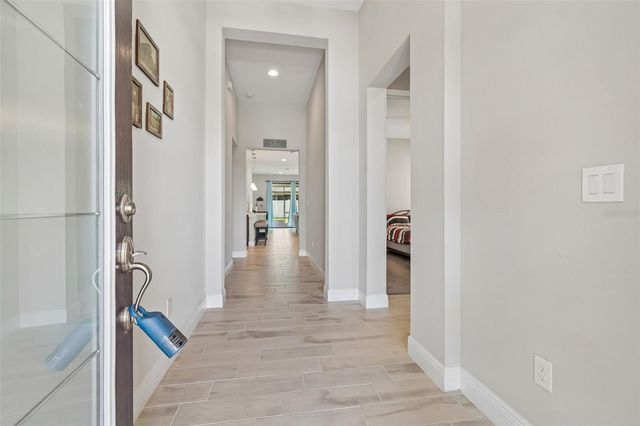 12453 HORSESHOE BEND DRIVE, Lithia, FL 33547