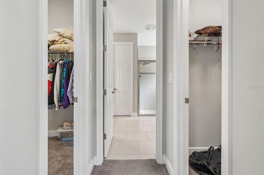 Image 22 of property listing at 12453 HORSESHOE BEND DRIVE, Lithia, FL 33547