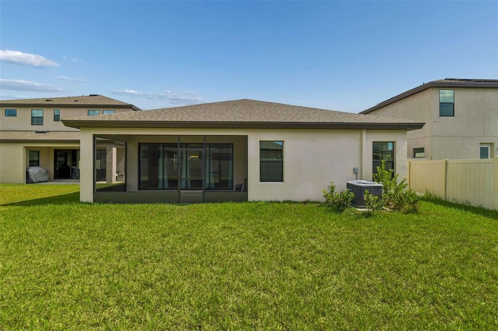 Image 44 of property listing at 12453 HORSESHOE BEND DRIVE, Lithia, FL 33547