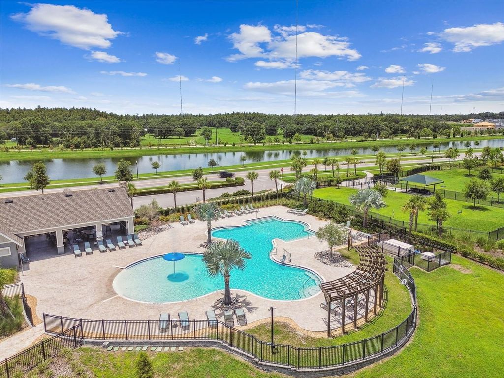 Image 61 of property listing at 12453 HORSESHOE BEND DRIVE, Lithia, FL 33547