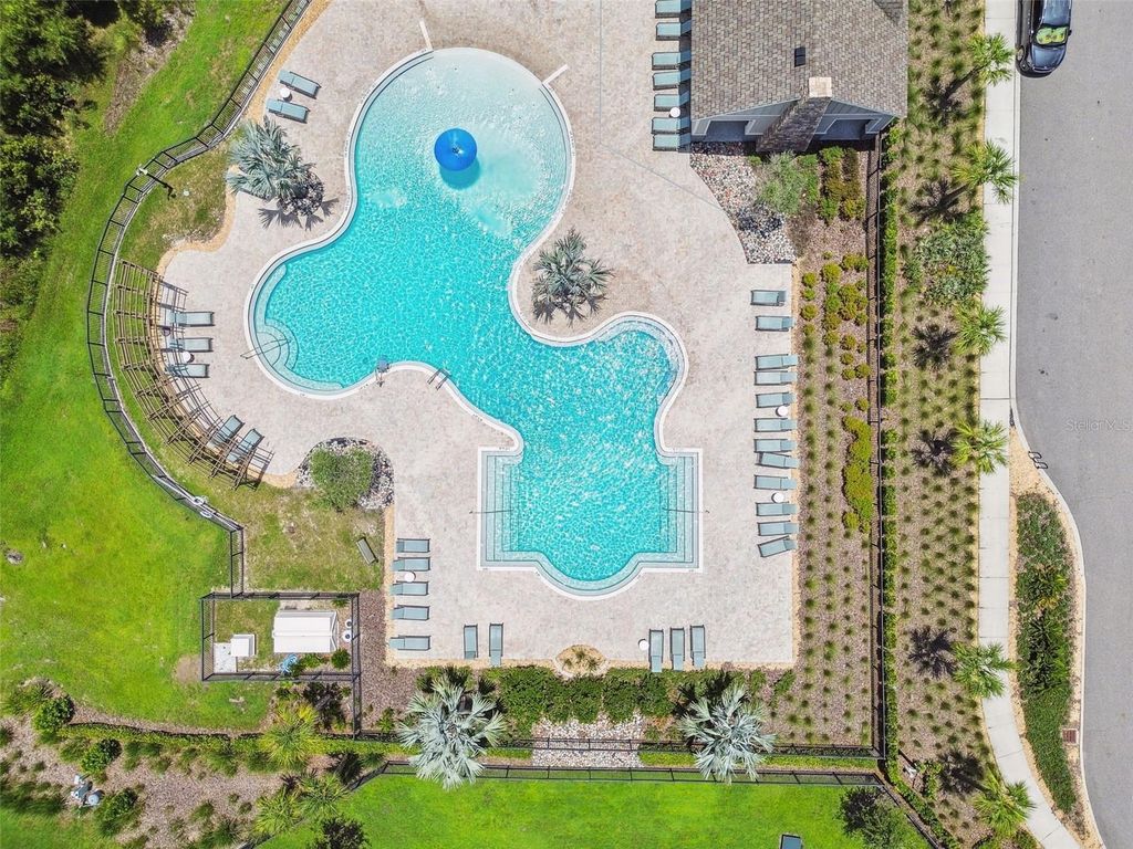 Image 64 of property listing at 12453 HORSESHOE BEND DRIVE, Lithia, FL 33547