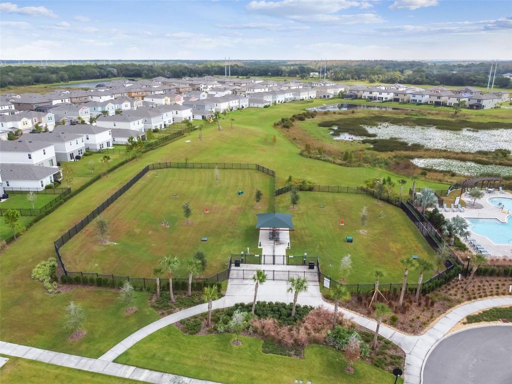 Image 76 of property listing at 12453 HORSESHOE BEND DRIVE, Lithia, FL 33547