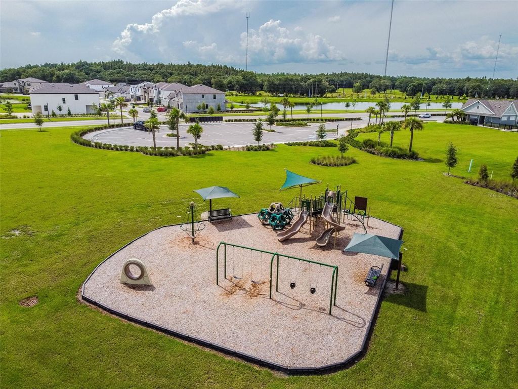 Image 81 of property listing at 12453 HORSESHOE BEND DRIVE, Lithia, FL 33547