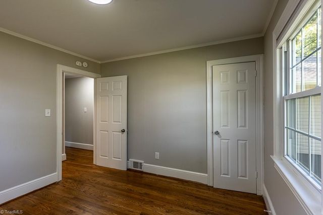 1910 Darwick Road, Winston-salem, NC 27127