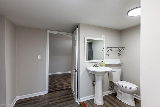 1910 Darwick Road, Winston-salem, NC 27127