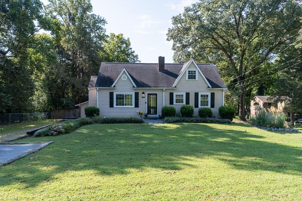 1910 Darwick Road, Winston-salem, NC 27127