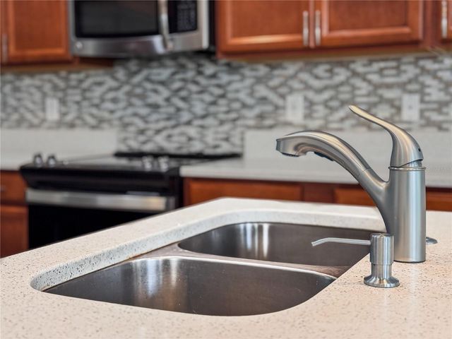 3002 BARGATE STREET, Orlando, FL 32824