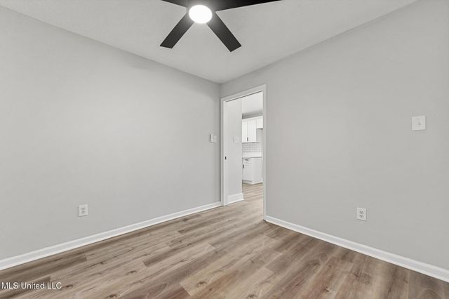 7937 Helmsdale Drive, Ocean Springs, MS 39564