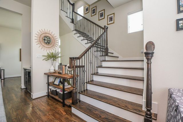 1204 Fowler Street, Houston, TX 77007