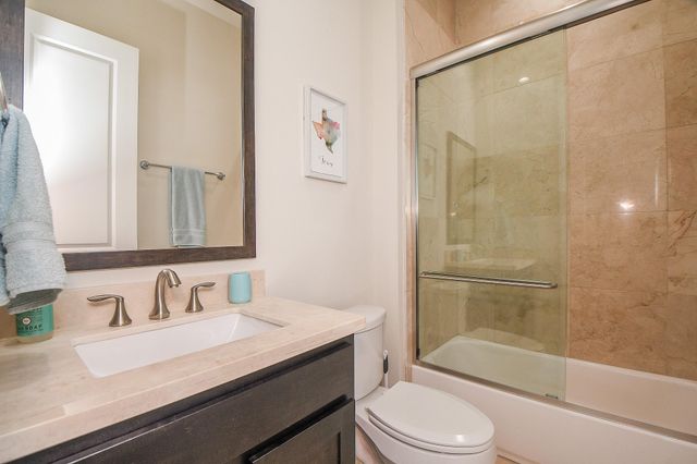 1204 Fowler Street, Houston, TX 77007