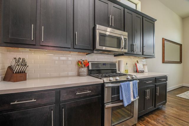 1204 Fowler Street, Houston, TX 77007