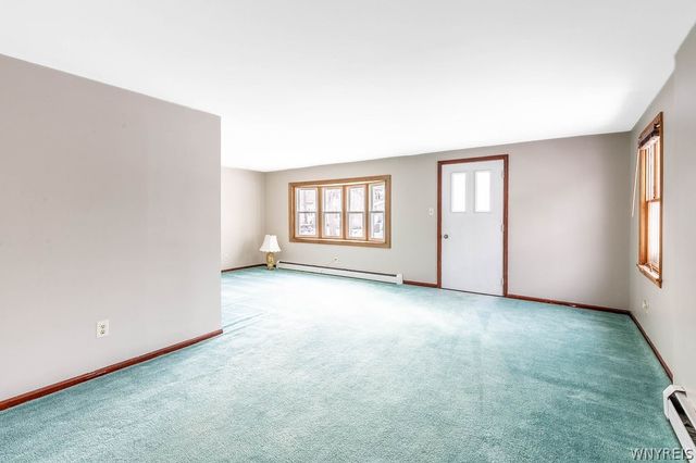 39 Walter Avenue, Tonawanda, NY 14150