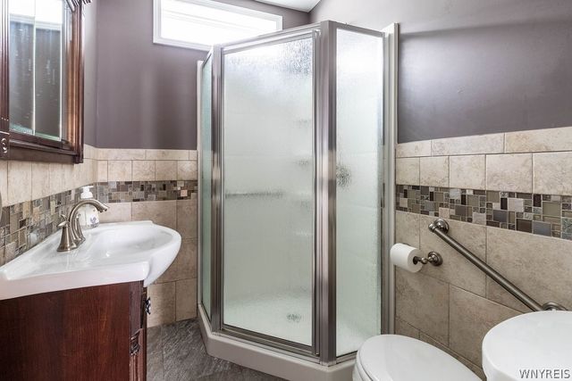 39 Walter Avenue, Tonawanda, NY 14150