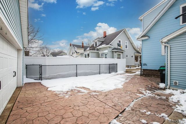 39 Walter Avenue, Tonawanda, NY 14150