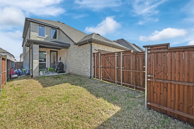 15676 Fringe Tree Road, Frisco, TX 75035