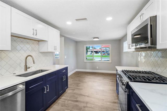 4018 S WEST SHORE BOULEVARD, Tampa, FL 33611