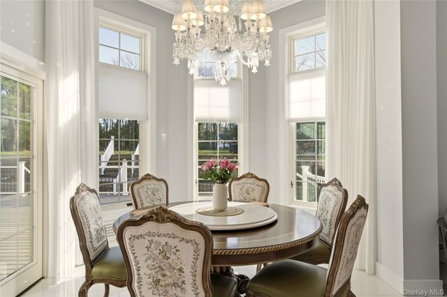 265 Laurel Lane, Laurel Hollow, NY 11791