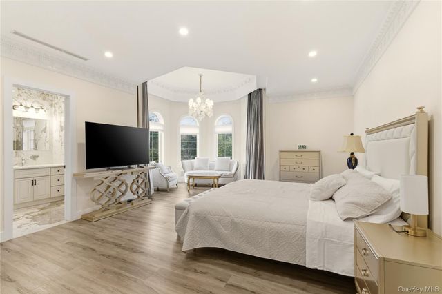 265 Laurel Lane, Laurel Hollow, NY 11791