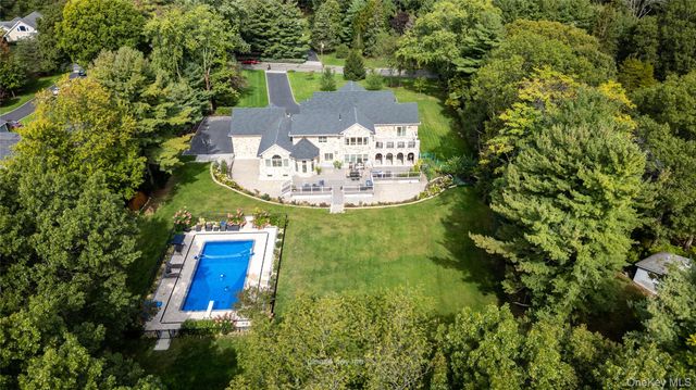 265 Laurel Lane, Laurel Hollow, NY 11791