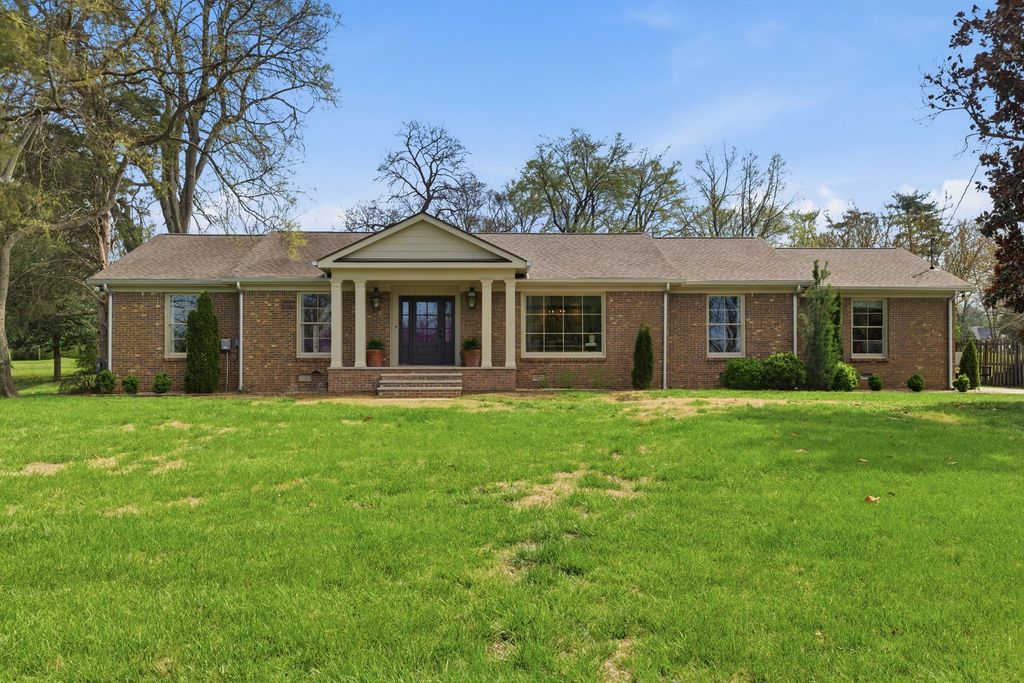 708 Wilson Pike, Brentwood, TN 37027