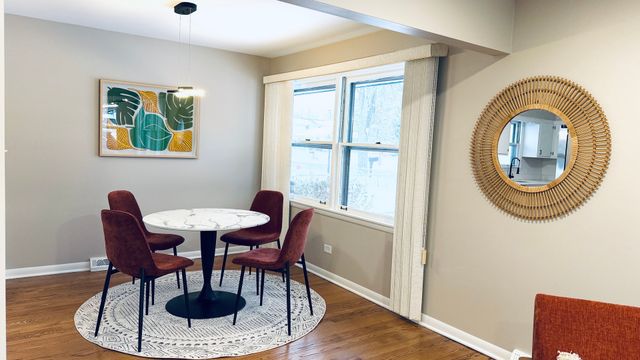 9323 S 80th Court, Hickory Hills, IL 60457