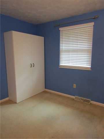 152 Aberdeen Dr, Mccandless, PA 15237